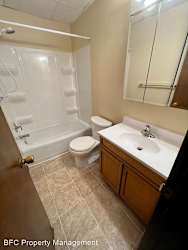 405 N Davis St - Anamosa, IA
