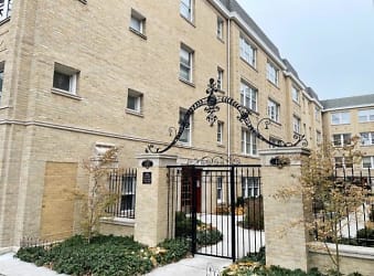 4411 N Greenview Ave unit 2S - Chicago, IL