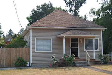 412 Dayton Ave - Newberg, OR