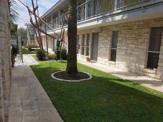 The Element Studios Apartments - Austin, TX