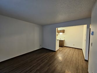 Green Apartments - Fargo, ND