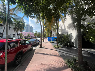 220 Collins Ave #3B - Miami Beach, FL