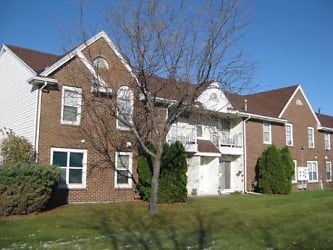 Chesterfield Of Maumee Apartments - Maumee, OH