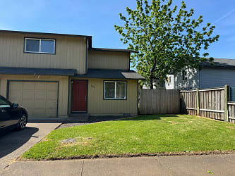 1323 R St - Springfield, OR