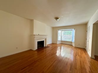 1426 1/2 Midvale Ave - Los Angeles, CA