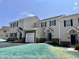 12 Riverview Dr - Wrightsville, PA