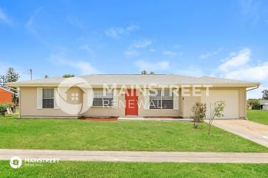 8370 Trionfo Ave - North Port, FL