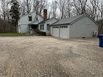 82 Sill Ln - Old Lyme, CT