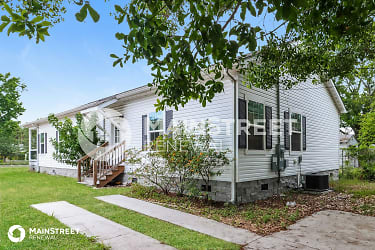 4568 18Th Ave S - St Petersburg, FL