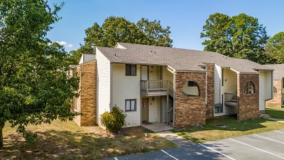 101 Pine Forest F24 - Maumelle, AR