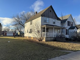 517 Baxter Ave - Superior, WI