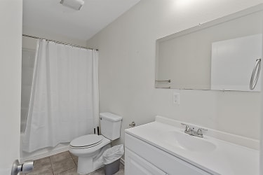 6158 Wheat Ave unit 1A-Master 653629https://livehomeroom.com/6058 - Fort Worth, TX