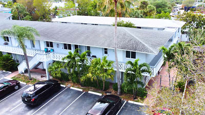 4401 NE 21st Ave unit 28 - Fort Lauderdale, FL