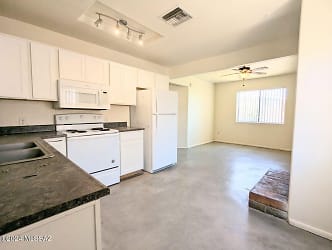 1613 N Bryant Ave #3 - Tucson, AZ