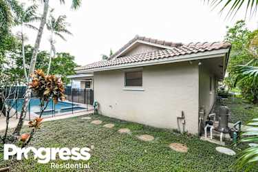 1297 NW 112th Way - Coral Springs, FL