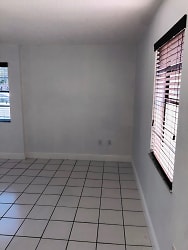 219 Phoenetia Ave Apartments - Coral Gables, FL