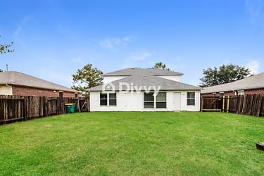 5410 McKinley Ct - Pearland, TX