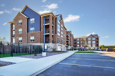 Paragon Place At Bear Claw Way Apartments - Middleton, WI