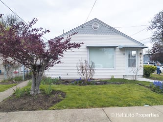 1003 NW 25th St - Corvallis, OR