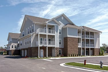 Nest On 17 Apartments - Carrollton, VA