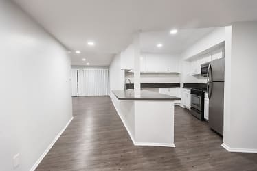 8375 Fountain Ave unit 208 - West Hollywood, CA