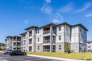 Landmark Apartments - Little Rock, AR