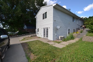 1115 N Duluth Ave - Sioux Falls, SD