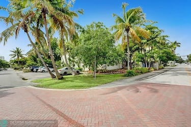 599 NE 7th Ave #6C - Fort Lauderdale, FL