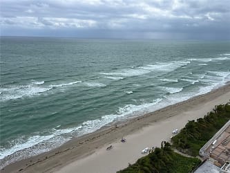 1950 S Ocean Dr #17Q - Hallandale Beach, FL