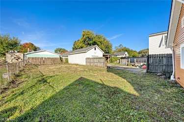 3226 W 52nd St - Cleveland, OH