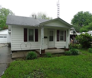 3210 S 3rd St - Southern View, IL