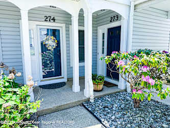 274 Tulip Ln - Freehold, NJ