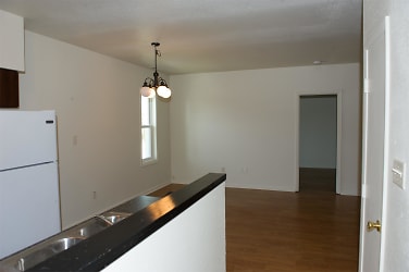 201 N Colfax St unit 2B - Griffith, IN