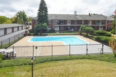 2812 Dundee Rd #14C - Northbrook, IL