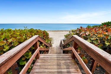 4200 N Ocean Dr #2-804 - Riviera Beach, FL