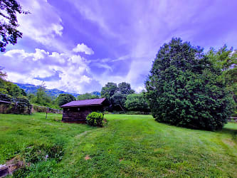 3691 Max Patch Rd - undefined, undefined