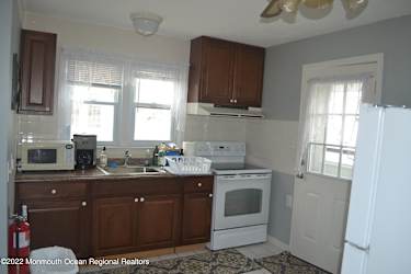 56 Brighton Ave #FRONT - Seaside Park, NJ