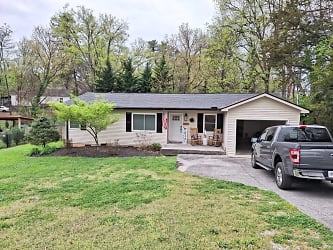 5611 Dogwood Rd - Knoxville, TN