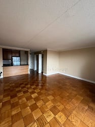 140-16 34th Ave unit 912 - Queens, NY