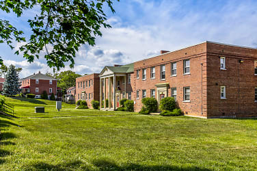 Westhills Square Apartments - Baltimore, MD