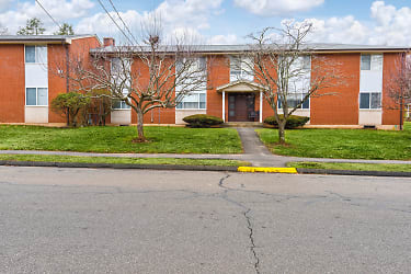 Crestwood Park I Senior Apts Apartments - Meriden, CT