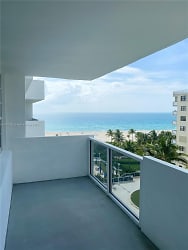 100 Lincoln Rd #830 - Miami Beach, FL