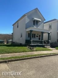 310 4th St - Yorkville, OH