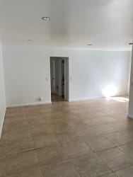 1010 N Crescent Heights Blvd unit 5 - West Hollywood, CA
