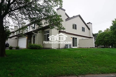 768 County Rd F West - Shoreview, MN