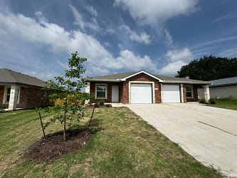 1616 Indian Trail - Harker Heights, TX