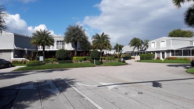 1002 Vision Terrace - Palm Beach Gardens, FL