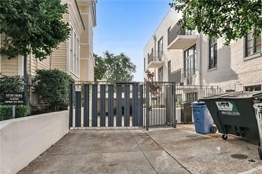 5355 St Charles Ave #201 - New Orleans, LA