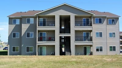 1616 20th Ave NW unit 102 - Minot, ND