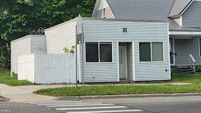 303 Granite St - Cadillac, MI